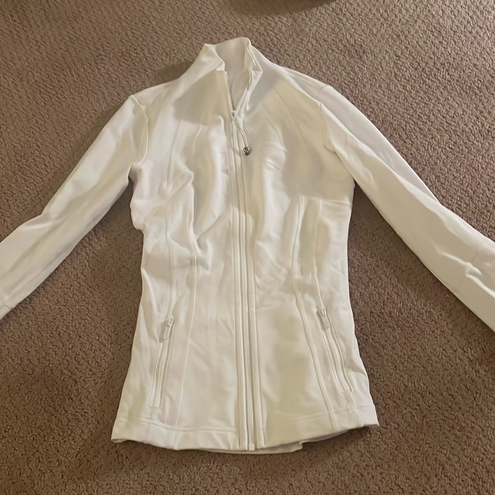 white lululemon define jacket size:2